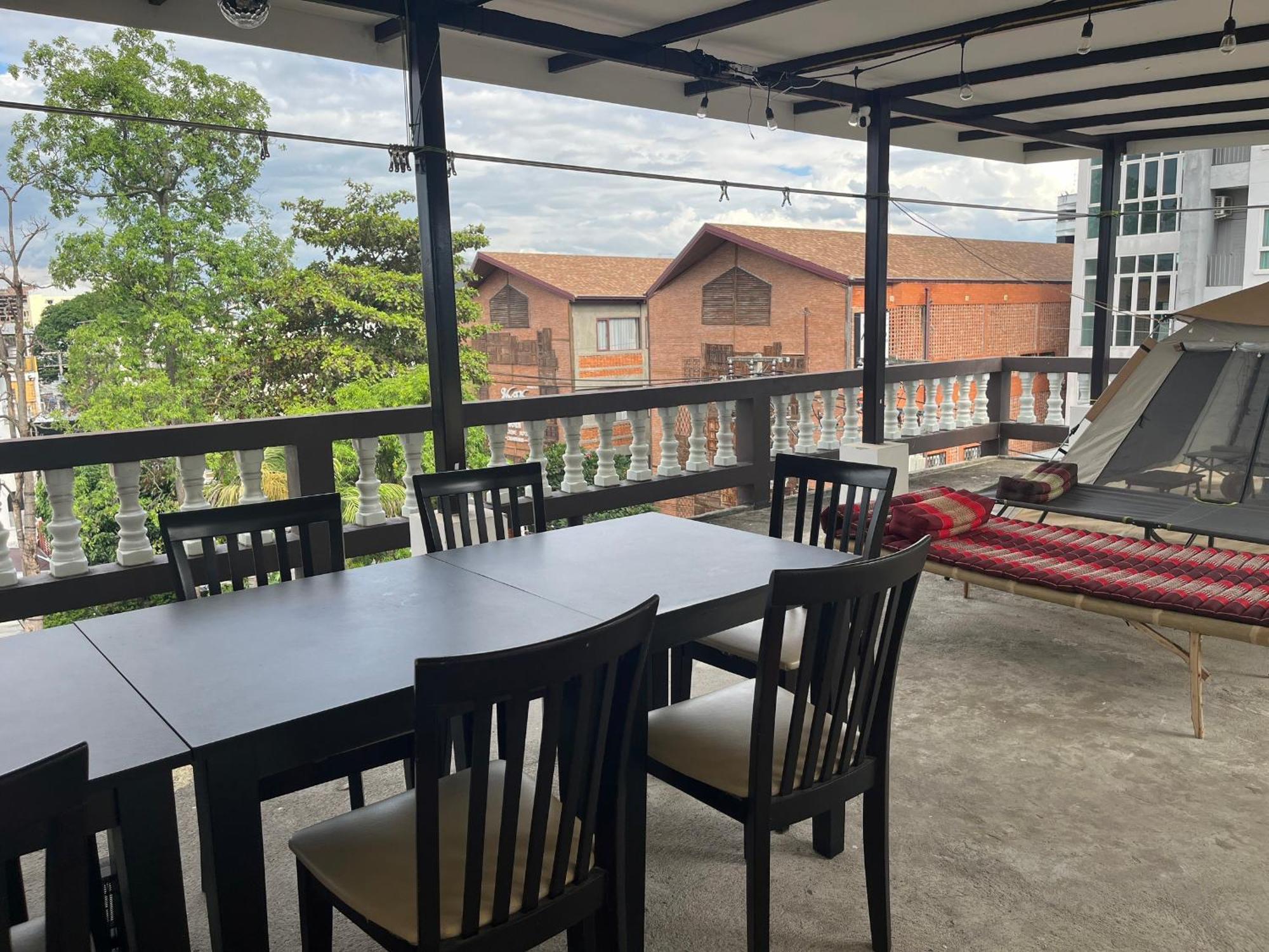 October Hostel Chiangmai 치앙마이 외부 사진
