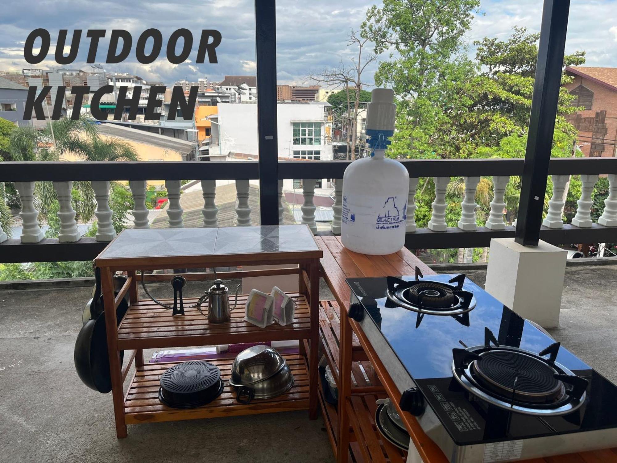 October Hostel Chiangmai 치앙마이 외부 사진
