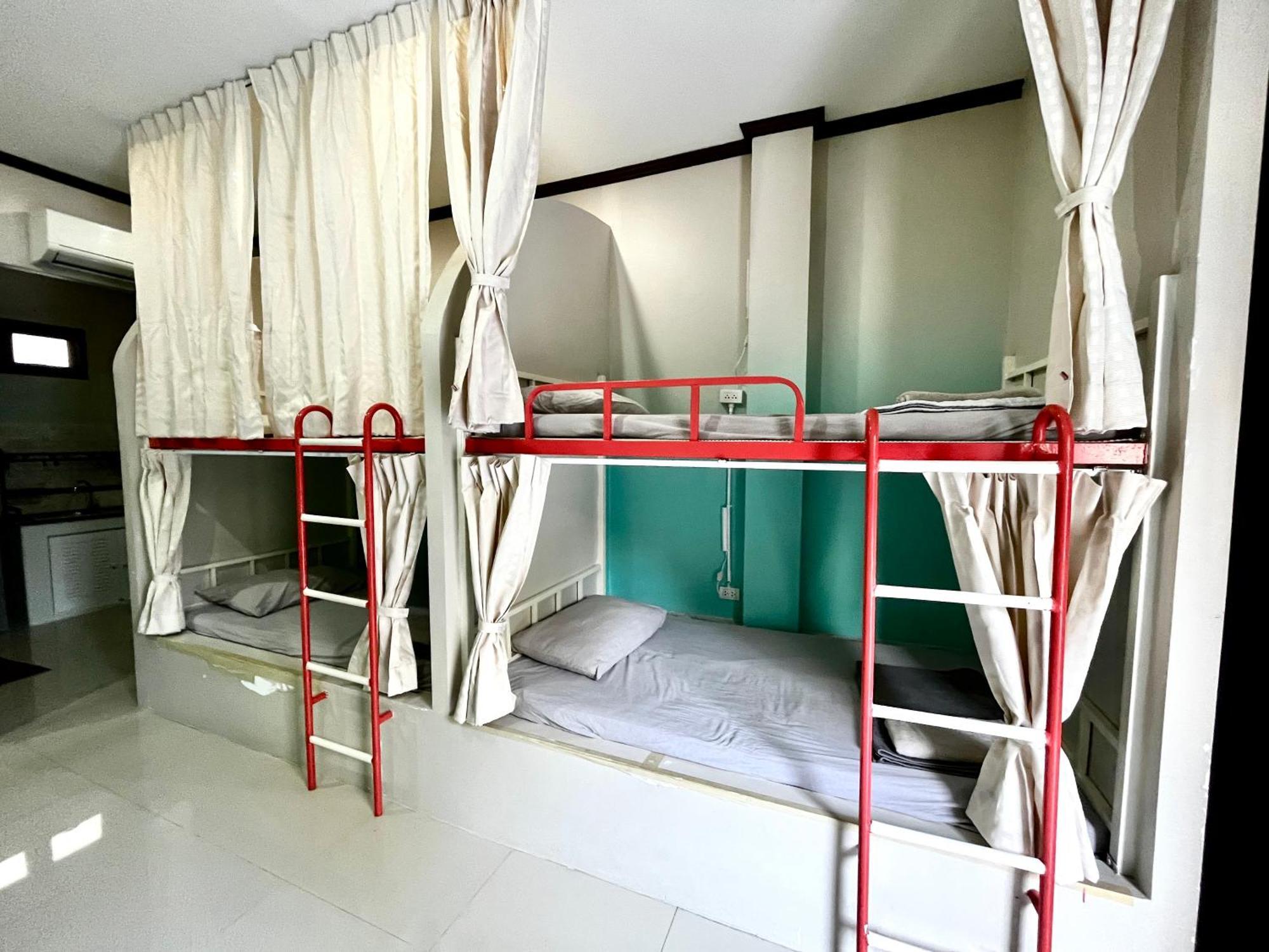 October Hostel Chiangmai 치앙마이 외부 사진