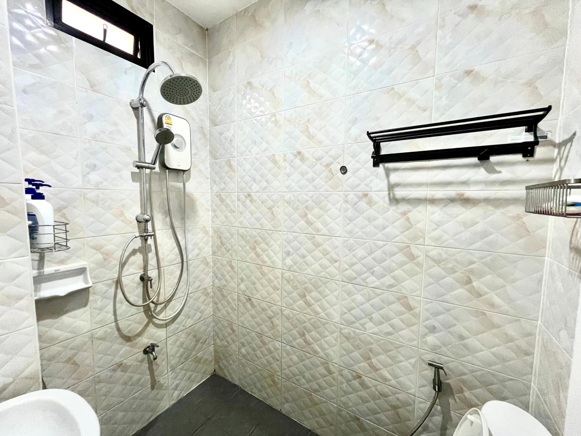 October Hostel Chiangmai 치앙마이 외부 사진